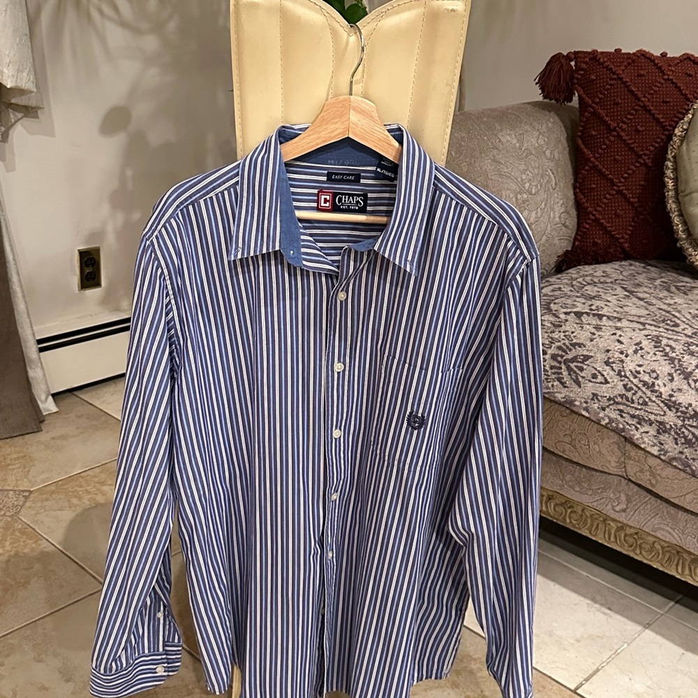 Chaps Navy and White Striped Men's Shirt Easy Care size XL